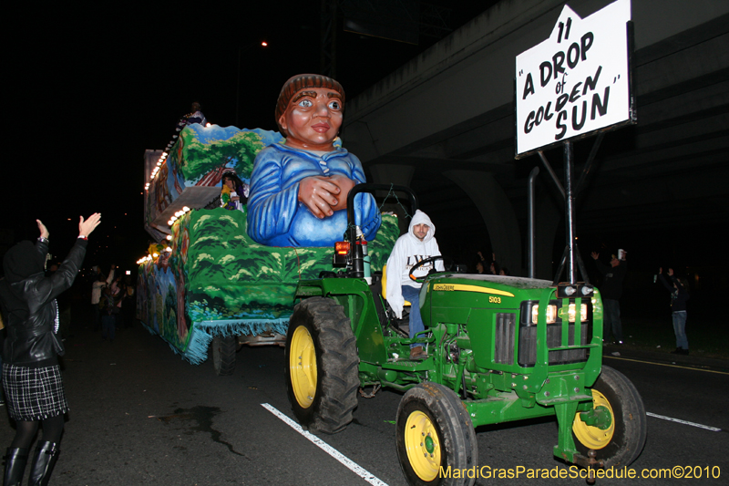 Krewe-of-Cleopatra-2010-Westbank-Mardi-Gras-2859