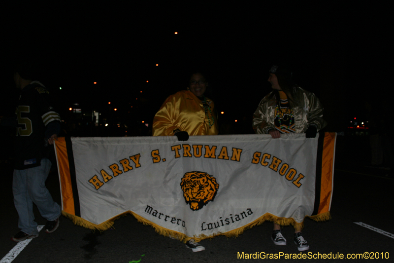 Krewe-of-Cleopatra-2010-Westbank-Mardi-Gras-2899