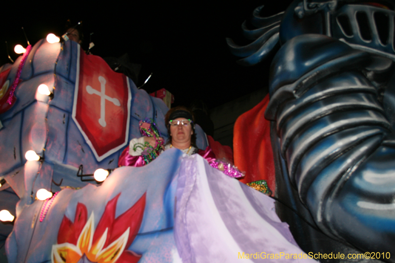 Krewe-of-Cleopatra-2010-Westbank-Mardi-Gras-2944