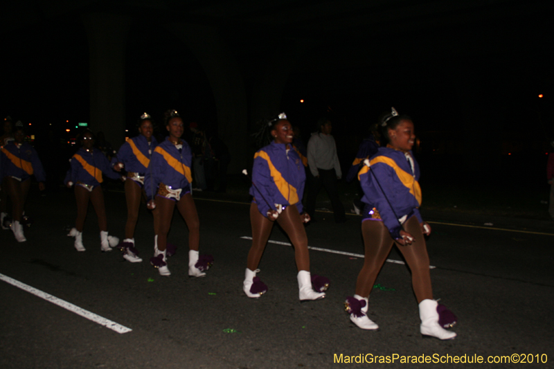 Krewe-of-Cleopatra-2010-Westbank-Mardi-Gras-2950