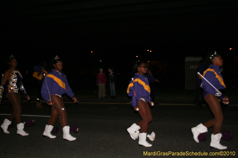 Krewe-of-Cleopatra-2010-Westbank-Mardi-Gras-2951