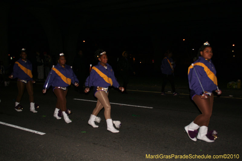 Krewe-of-Cleopatra-2010-Westbank-Mardi-Gras-2952