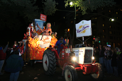 LE-KREWE-D'ETAT-2008-Mardi-Gras-New-Orleans-0545