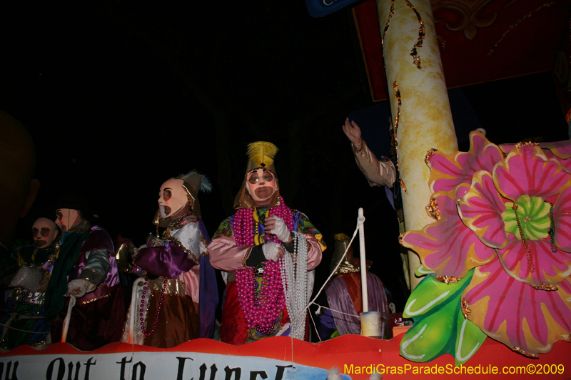 Le-Krewe-dEtat-presents-The-Dictator-Does-Broadway-for-Mardi-Gras-2009-New-Orleans-0611