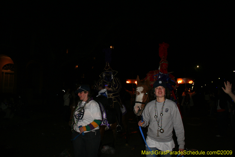 Le-Krewe-dEtat-presents-The-Dictator-Does-Broadway-for-Mardi-Gras-2009-New-Orleans-0617