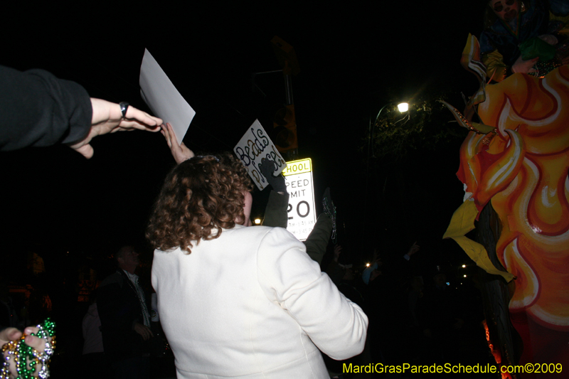 Le-Krewe-dEtat-presents-The-Dictator-Does-Broadway-for-Mardi-Gras-2009-New-Orleans-0646