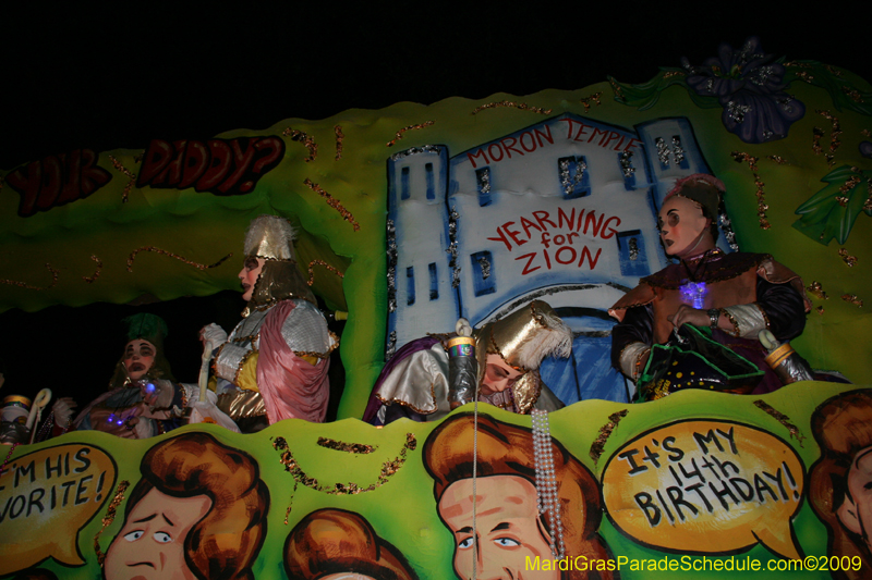 Le-Krewe-dEtat-presents-The-Dictator-Does-Broadway-for-Mardi-Gras-2009-New-Orleans-0725