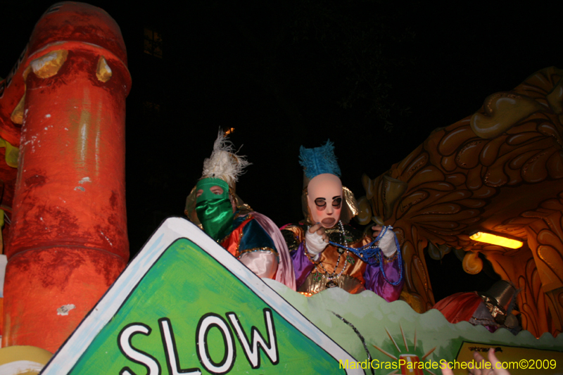 Le-Krewe-dEtat-presents-The-Dictator-Does-Broadway-for-Mardi-Gras-2009-New-Orleans-0743