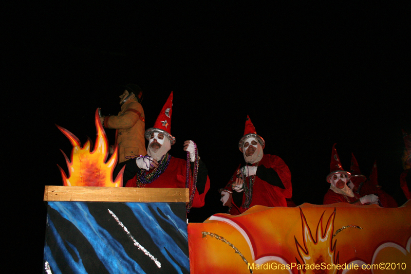 Mystic-Krewe-of-Druids-2010-presents-Druid-Holes-5754