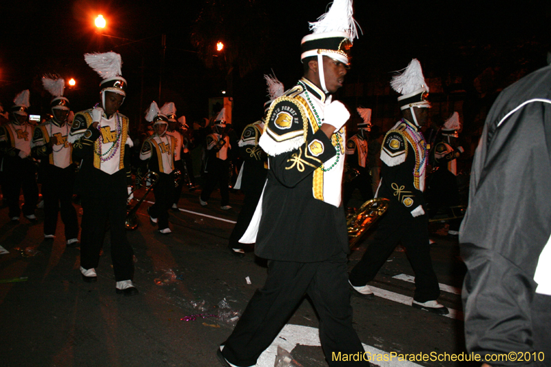 Krewe-of-Endymion-2010-Mardi-Gras-New-Orleans-8408