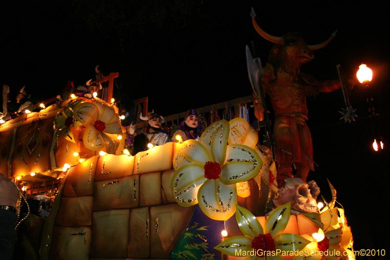 Krewe-of-Endymion-2010-Mardi-Gras-New-Orleans-8461