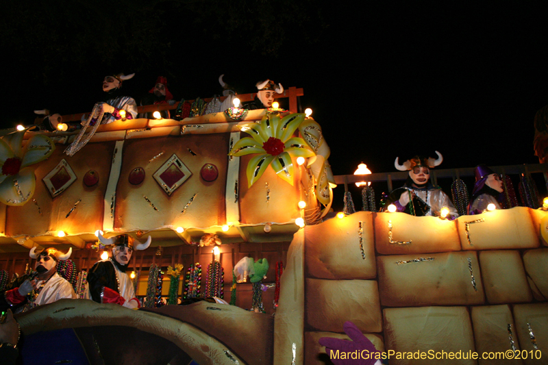 Krewe-of-Endymion-2010-Mardi-Gras-New-Orleans-8462