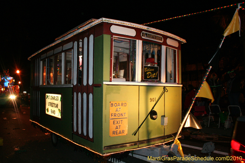 Krewe-of-Endymion-2010-Mardi-Gras-New-Orleans-8547