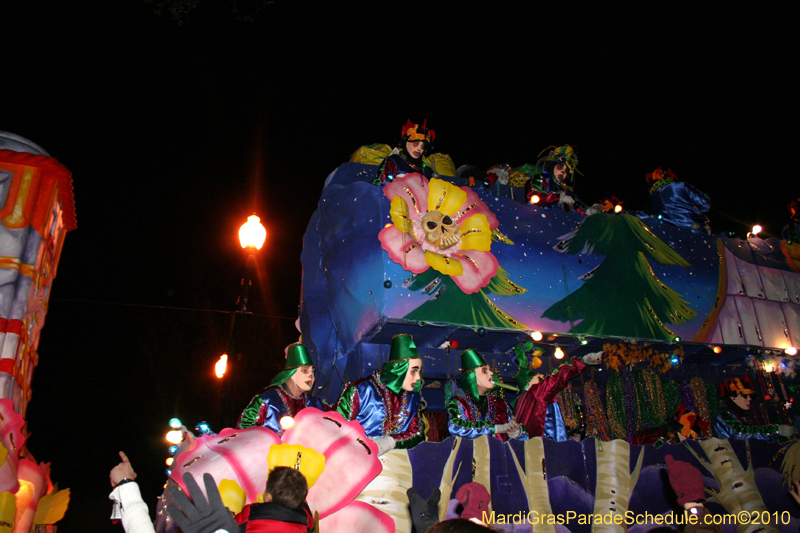 Krewe-of-Endymion-2010-Mardi-Gras-New-Orleans-8555