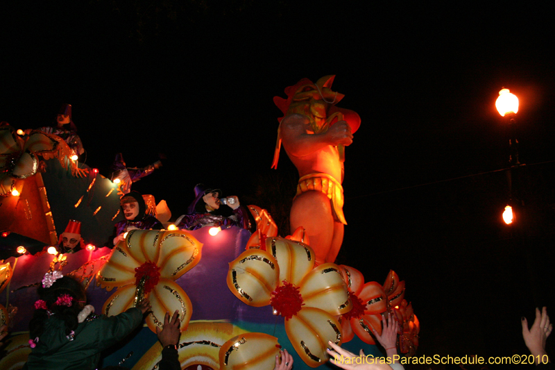 Krewe-of-Endymion-2010-Mardi-Gras-New-Orleans-8579