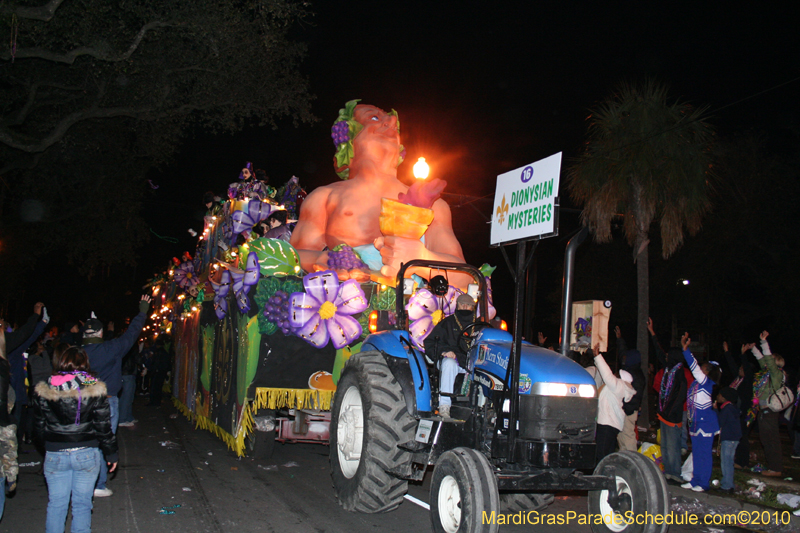 Krewe-of-Endymion-2010-Mardi-Gras-New-Orleans-8617