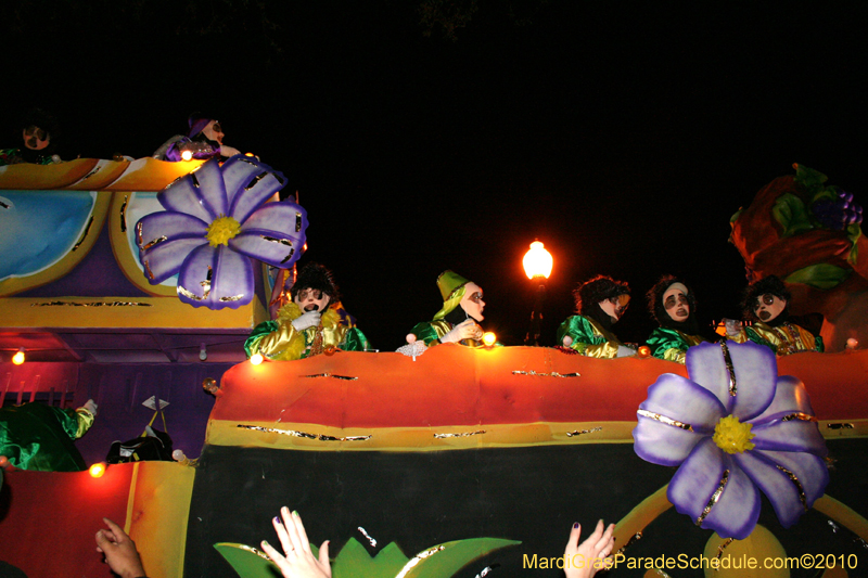 Krewe-of-Endymion-2010-Mardi-Gras-New-Orleans-8620