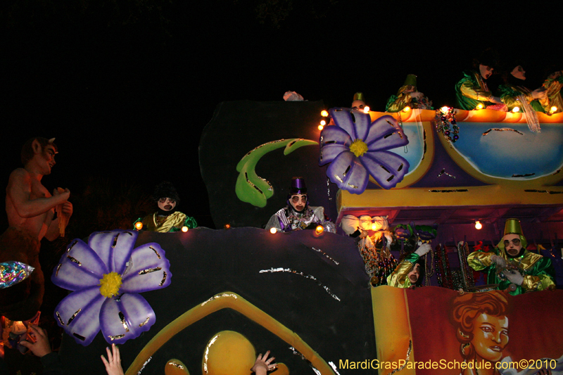 Krewe-of-Endymion-2010-Mardi-Gras-New-Orleans-8624