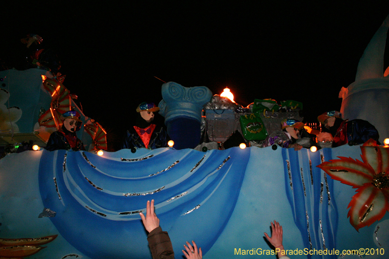 Krewe-of-Endymion-2010-Mardi-Gras-New-Orleans-8653