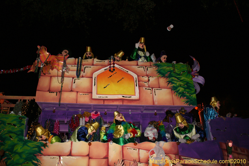 Krewe-of-Endymion-2010-Mardi-Gras-New-Orleans-8700