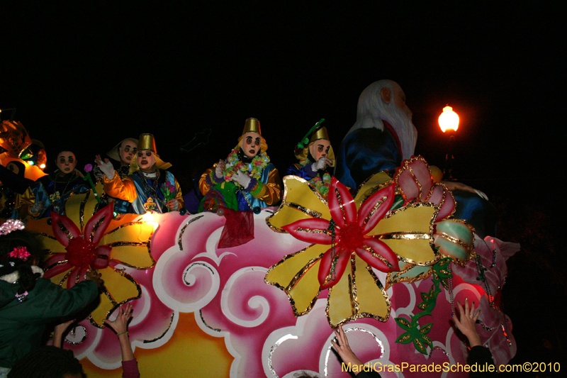 Krewe-of-Endymion-2010-Mardi-Gras-New-Orleans-8705