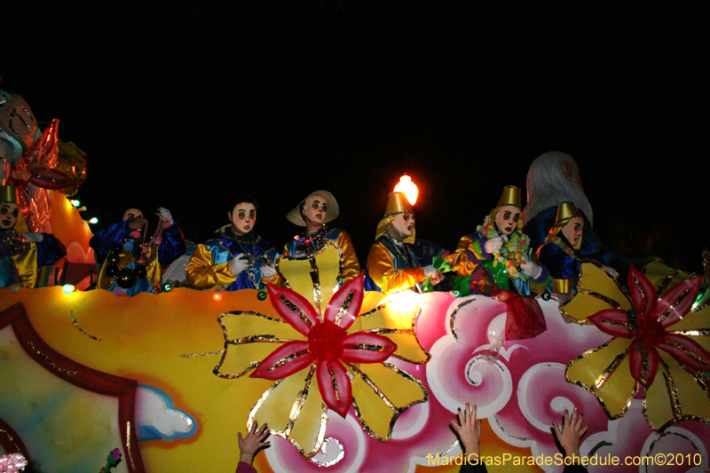 Krewe-of-Endymion-2010-Mardi-Gras-New-Orleans-8706