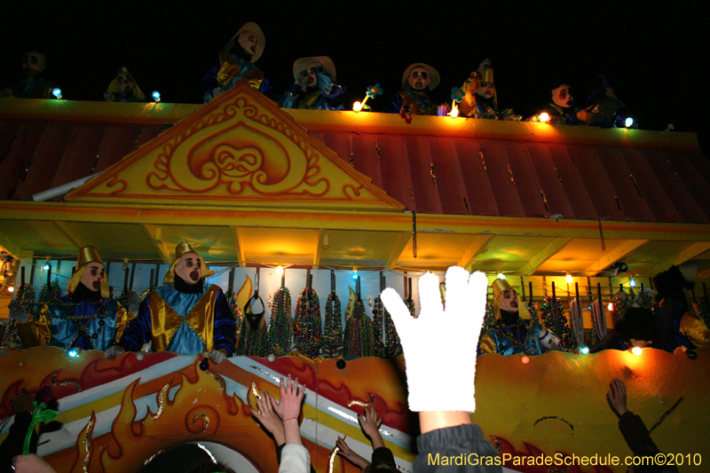 Krewe-of-Endymion-2010-Mardi-Gras-New-Orleans-8716