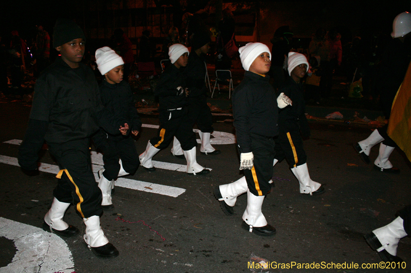 Krewe-of-Endymion-2010-Mardi-Gras-New-Orleans-8755