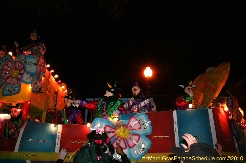 Krewe-of-Endymion-2010-Mardi-Gras-New-Orleans-8778