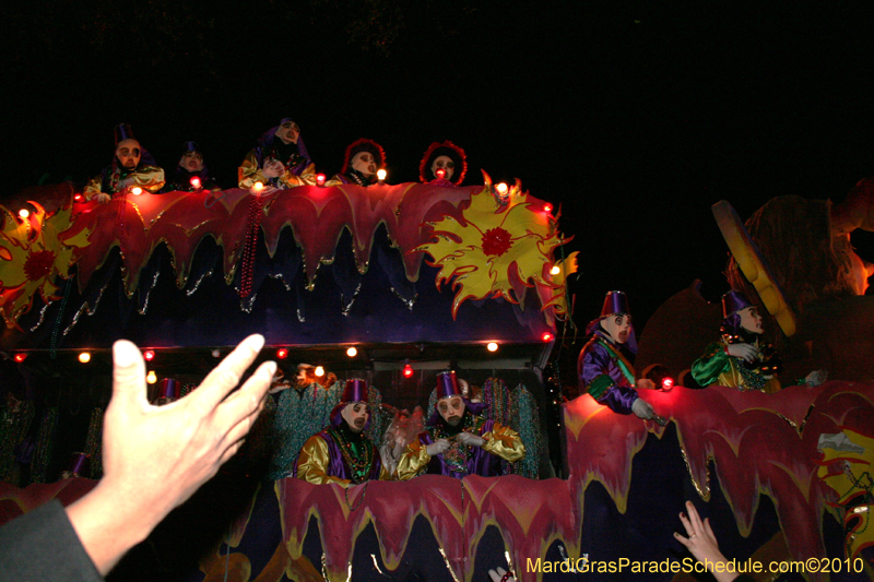 Krewe-of-Endymion-2010-Mardi-Gras-New-Orleans-8787