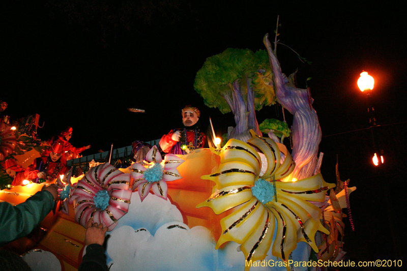 Krewe-of-Endymion-2010-Mardi-Gras-New-Orleans-8800