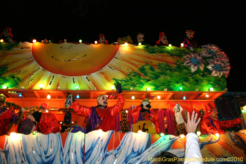 Krewe-of-Endymion-2010-Mardi-Gras-New-Orleans-8805