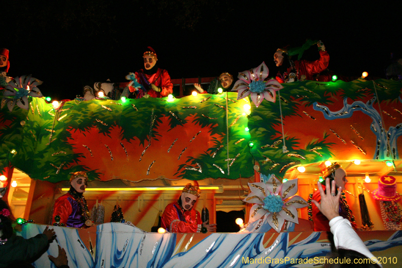 Krewe-of-Endymion-2010-Mardi-Gras-New-Orleans-8814