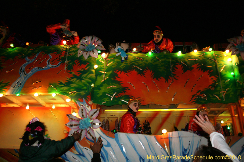 Krewe-of-Endymion-2010-Mardi-Gras-New-Orleans-8815