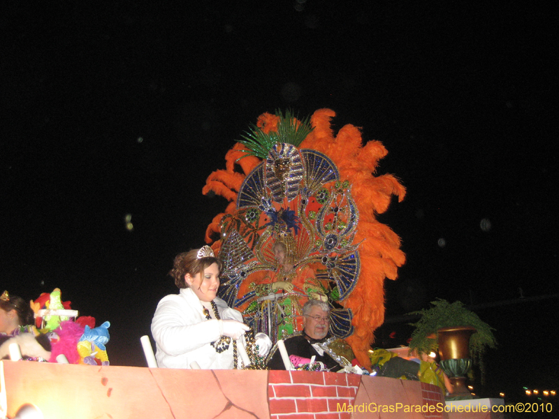 Krewe-of-Eve-2010-Mandeville-Mardi-Gras-097