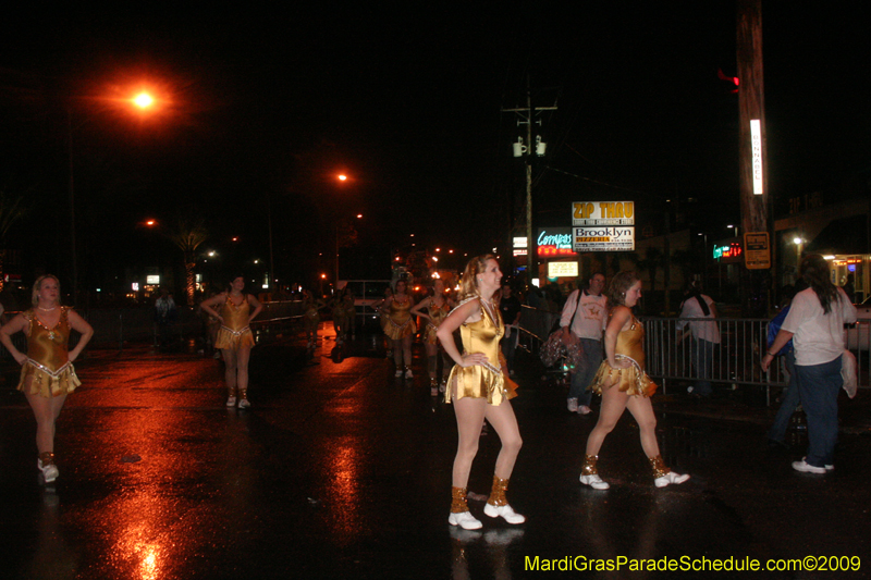 2009-Krewe-of-Excalibur-Mardi-Gras-Metairie-Louisiana-0413