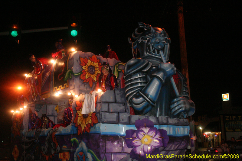 2009-Krewe-of-Excalibur-Mardi-Gras-Metairie-Louisiana-0416