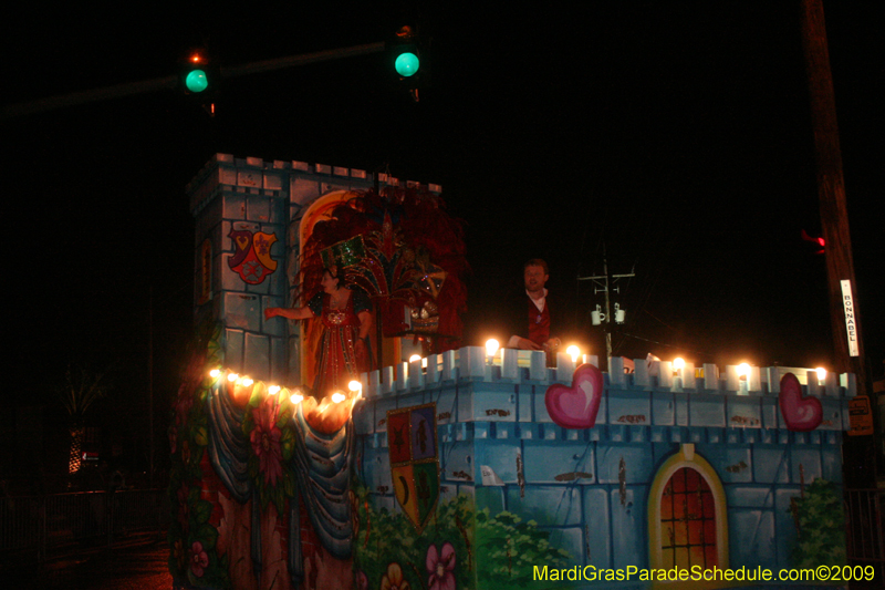 2009-Krewe-of-Excalibur-Mardi-Gras-Metairie-Louisiana-0421