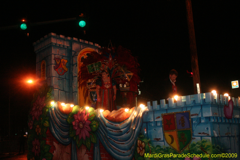 2009-Krewe-of-Excalibur-Mardi-Gras-Metairie-Louisiana-0422