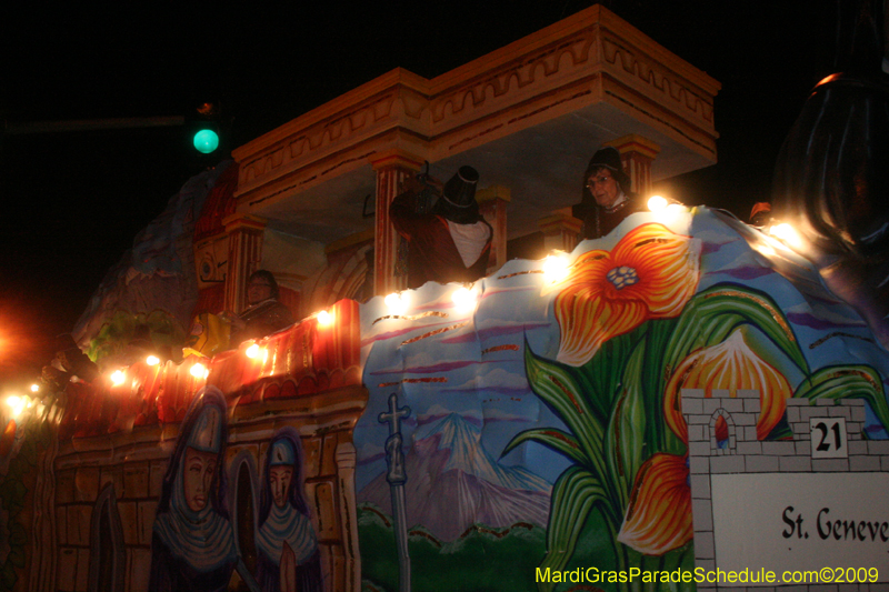 2009-Krewe-of-Excalibur-Mardi-Gras-Metairie-Louisiana-0434