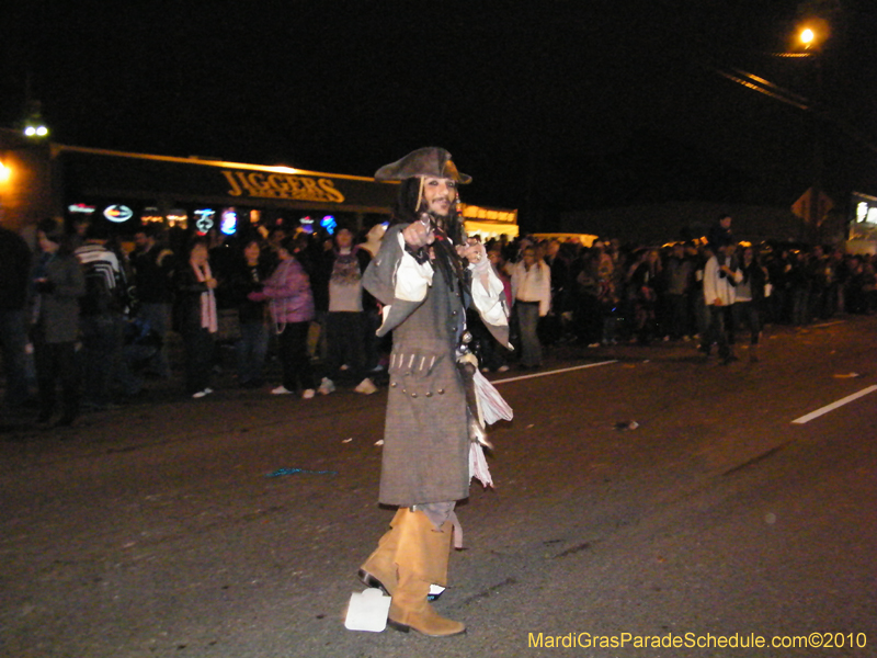 Krewe-of-Excalibur-2010-Mardi-Gras-Metairie-7620