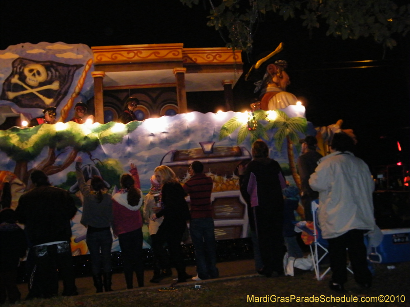 Krewe-of-Excalibur-2010-Mardi-Gras-Metairie-7622