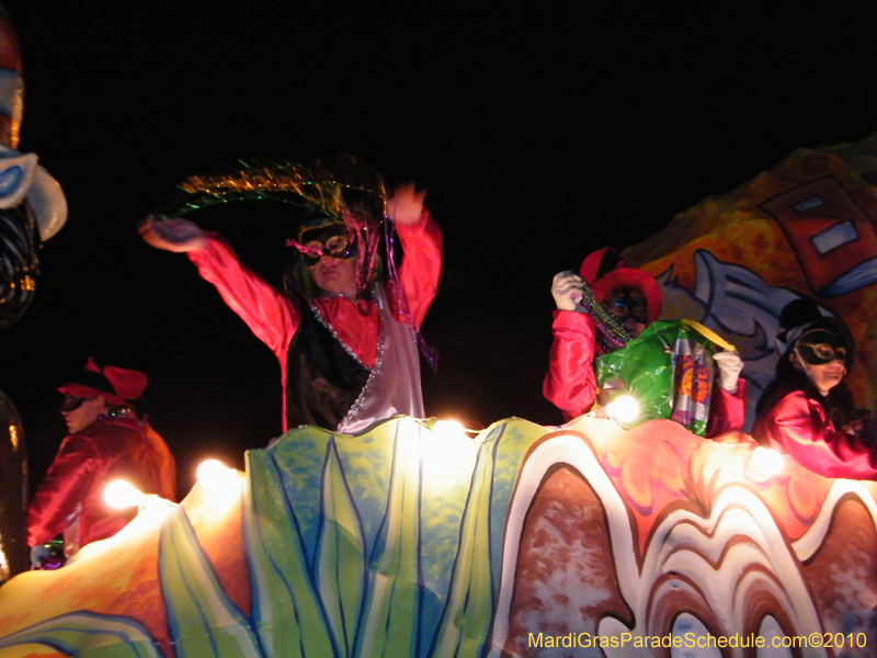 Krewe-of-Excalibur-2010-Mardi-Gras-Metairie-7636