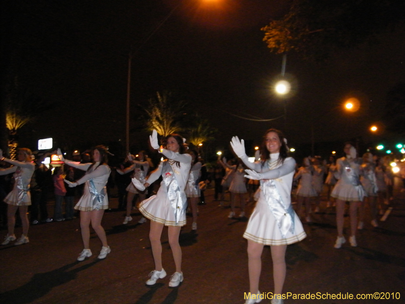 Krewe-of-Excalibur-2010-Mardi-Gras-Metairie-7644