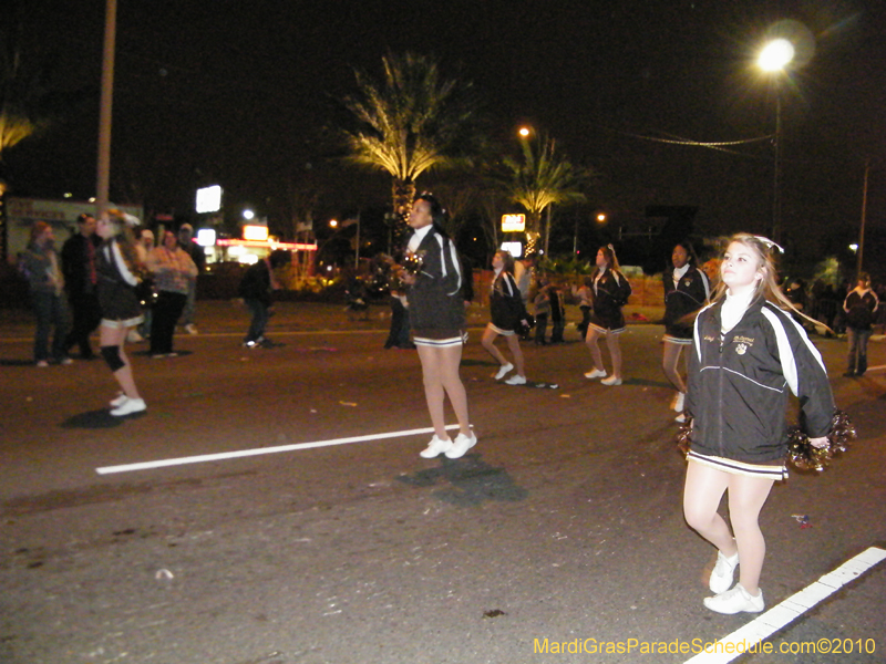 Krewe-of-Excalibur-2010-Mardi-Gras-Metairie-7650