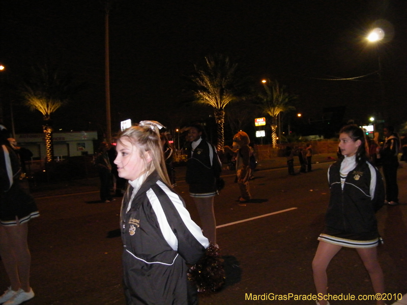 Krewe-of-Excalibur-2010-Mardi-Gras-Metairie-7652