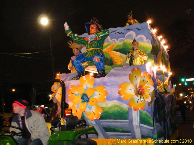 Krewe-of-Excalibur-2010-Mardi-Gras-Metairie-7654