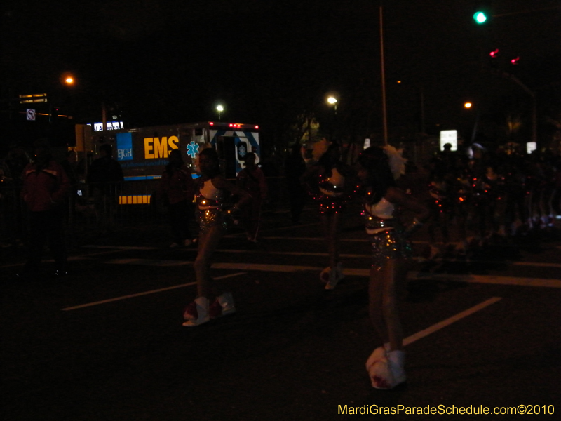 Krewe-of-Excalibur-2010-Mardi-Gras-Metairie-7677