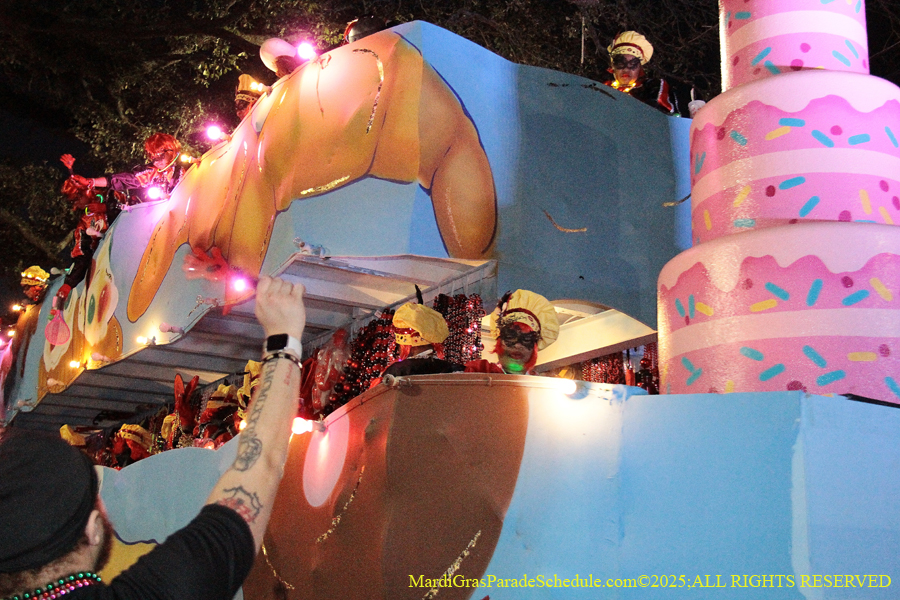 Mystic-Krwew-Femme-Fatale-2025-002877