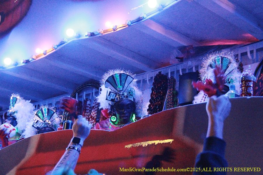 Mystic-Krwew-Femme-Fatale-2025-002887